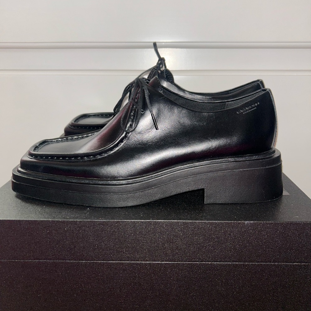Vagabond Exclusive Collection Eyra Tie Loafers